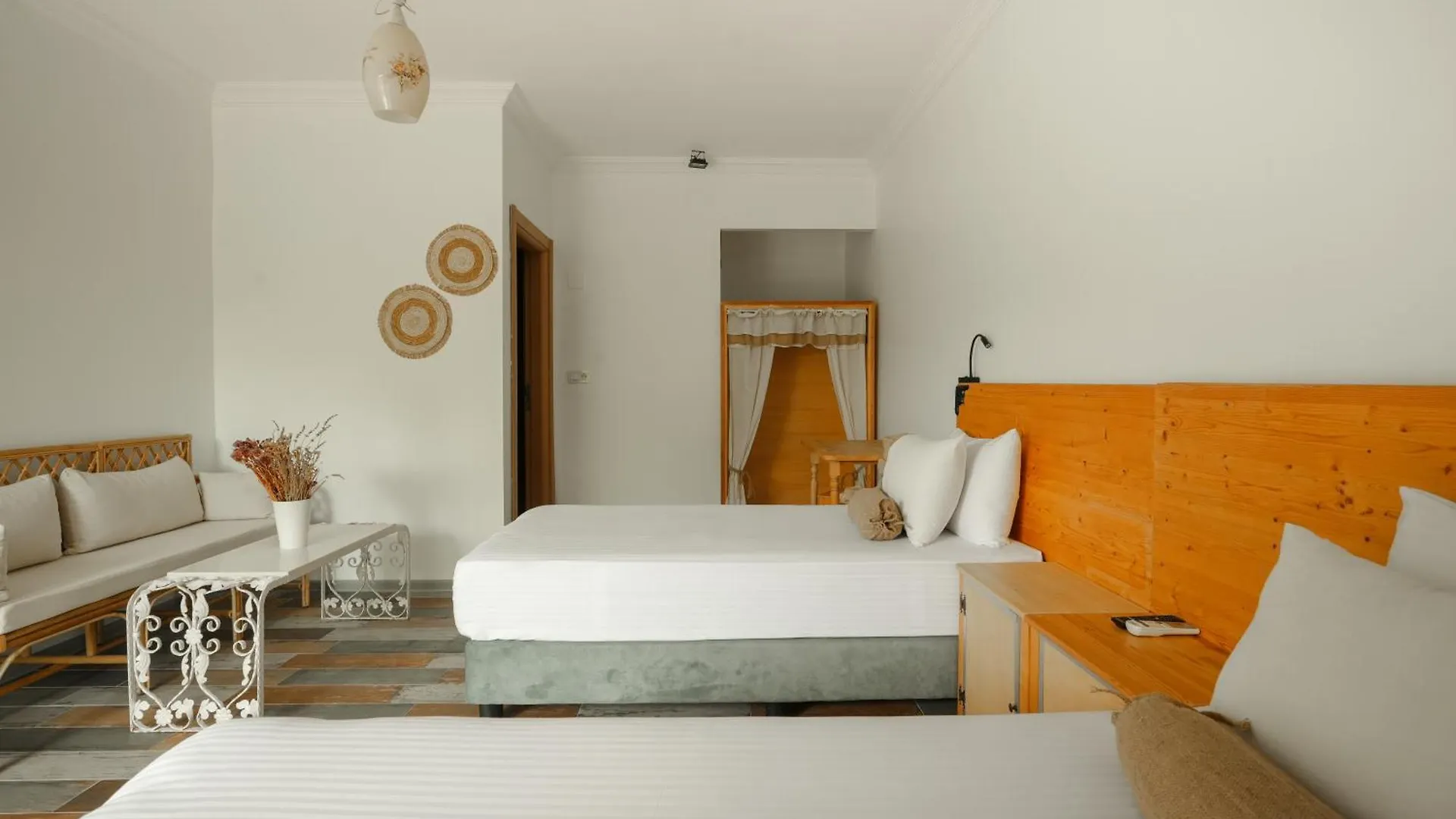 Aparthotel La Vida Otel Urla