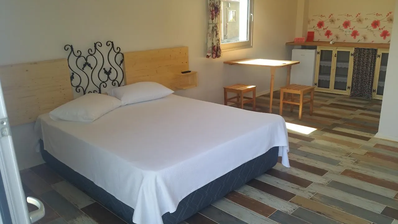 La Vida Otel Urla 3*,