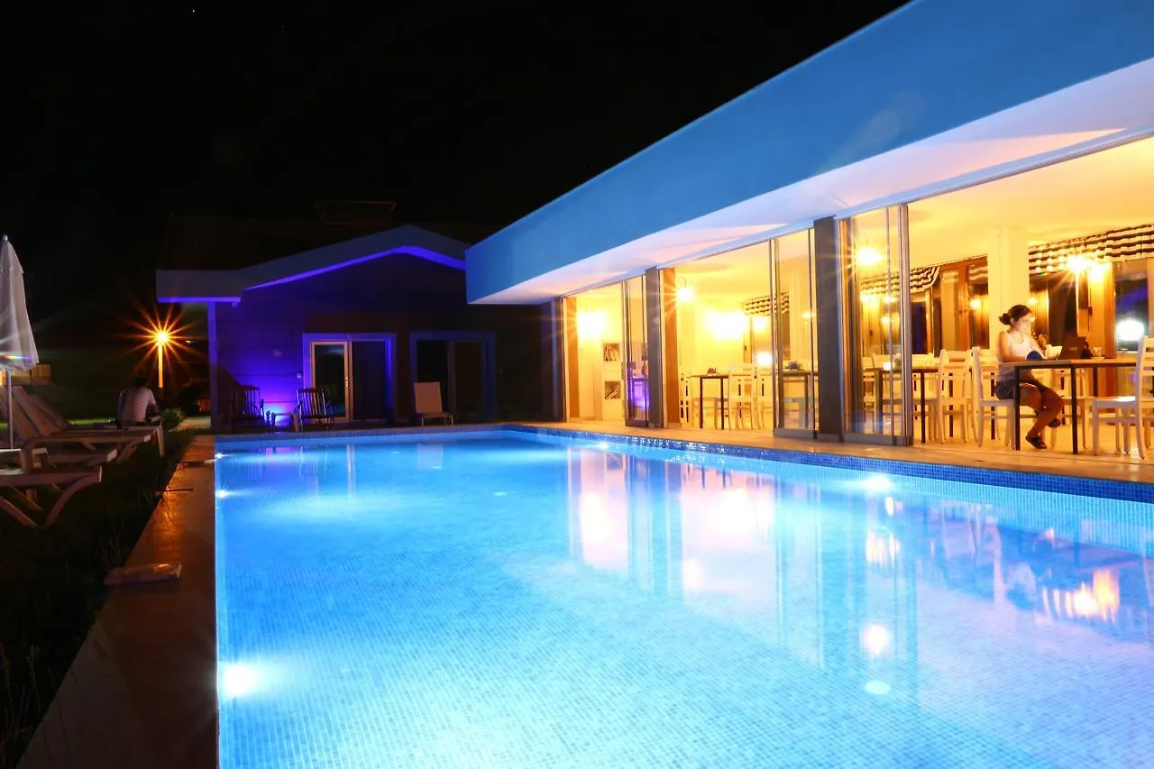 Aparthotel La Vida Otel Urla