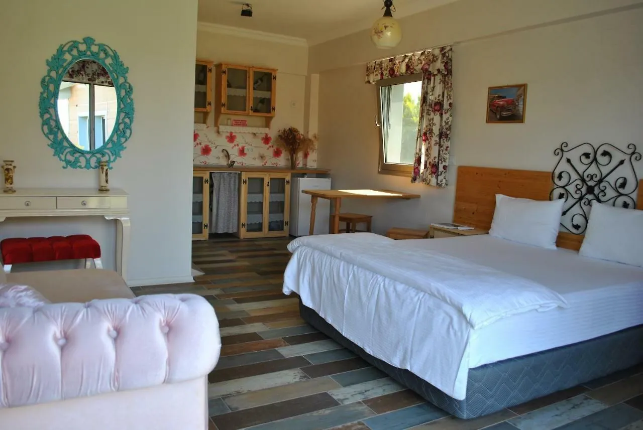 La Vida Otel Urla Aparthotel