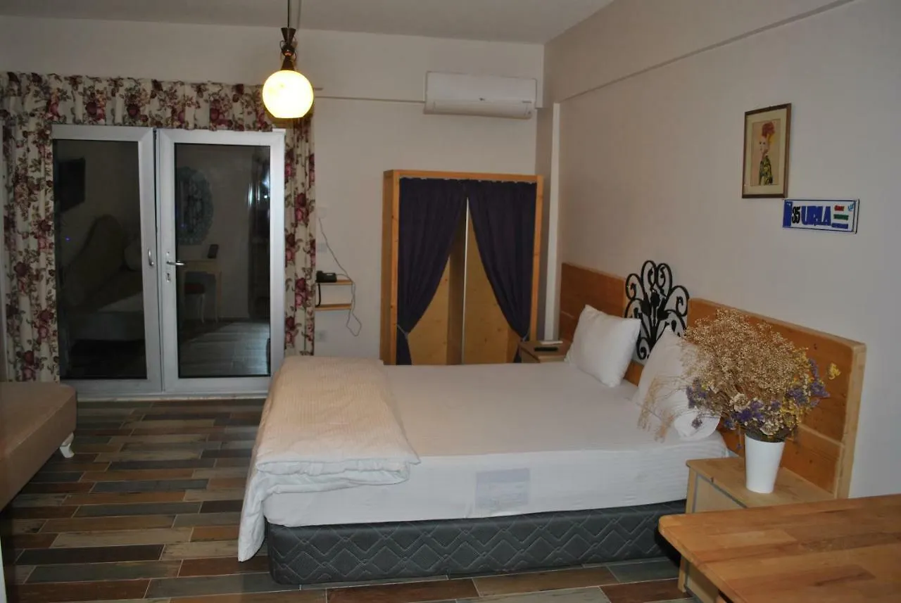 La Vida Otel Urla 3*,